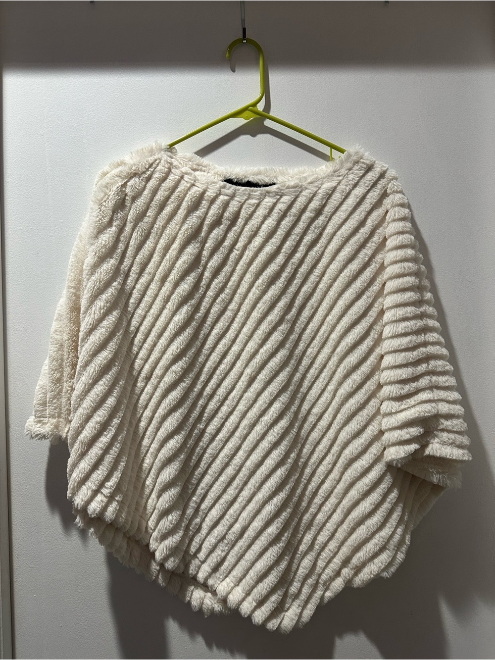 Black Rivet Textured Women's Poncho